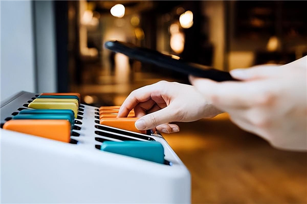 没有续航焦虑 华为造了一款“充电宝刺客”克星 畅享60X太顶了！