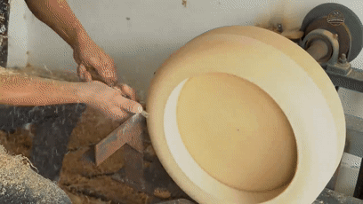 给孩子买豪车就差2个亿怎么办？用电锯做了一辆！