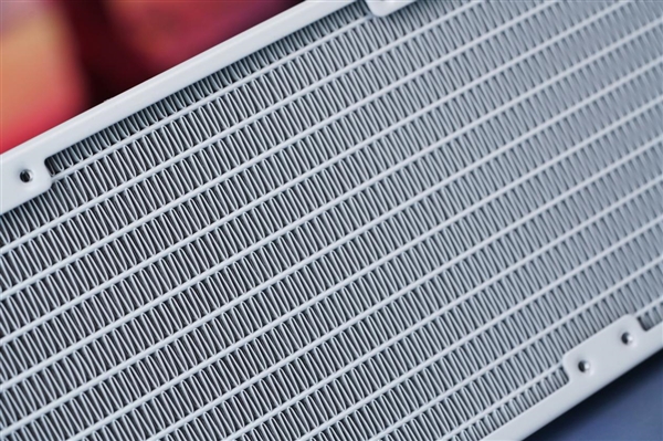 行业首创双水泵！超频三金刚双擎DE水冷散热器图赏