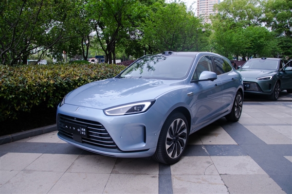 体验超越传统豪华燃油车 AITO问界M5为何能平替BBA？