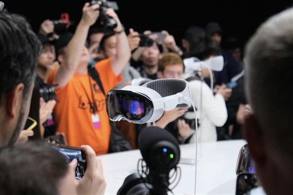 2023年5000元投影仪怎么选？618抖音爆款榜第一的当贝X5值得入手