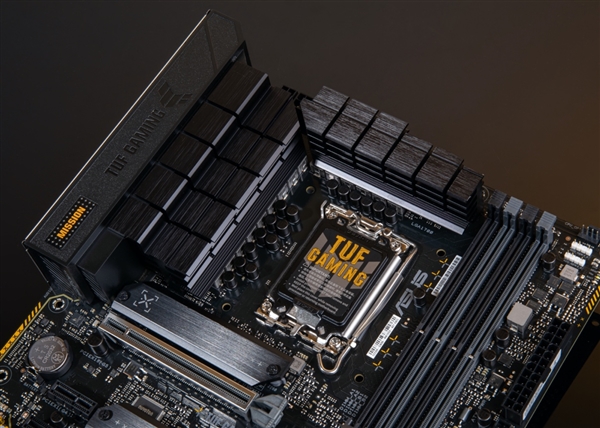 ROG玩家国度和华硕包揽618开门红主板冠亚军