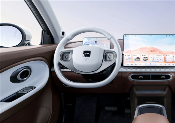 率先用上46大圆柱电池 江淮钇为3纯电车即将开售：最远能跑600km