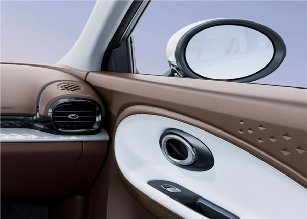 率先用上46大圆柱电池 江淮钇为3纯电车即将开售：最远能跑600km