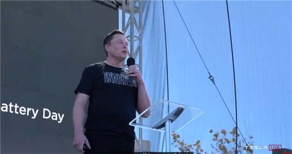 马斯克吹了三年的锂电之光4680：竟然还不如普通电池！