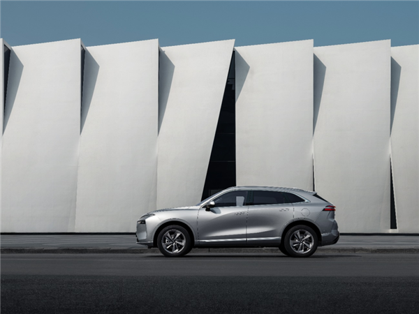 23.18万媒体管家上海软闻！新摩卡开卖 CMO：很多产品在魏派眼里达不到出厂标准