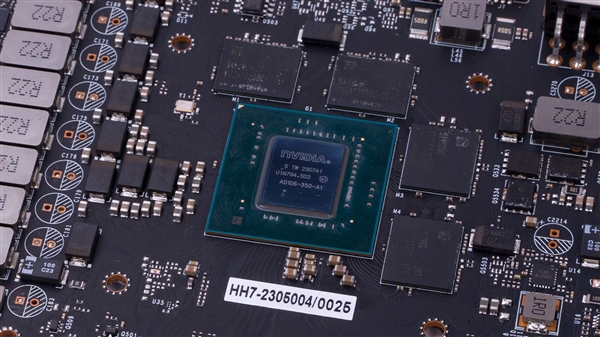 Ti势强袭！影驰 GeForce RTX 4060 Ti 8G星曜OC评测