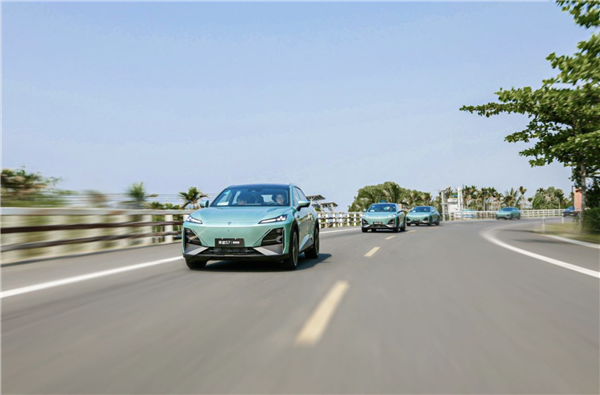 20万的纯电SUV 彻底“杀疯了”