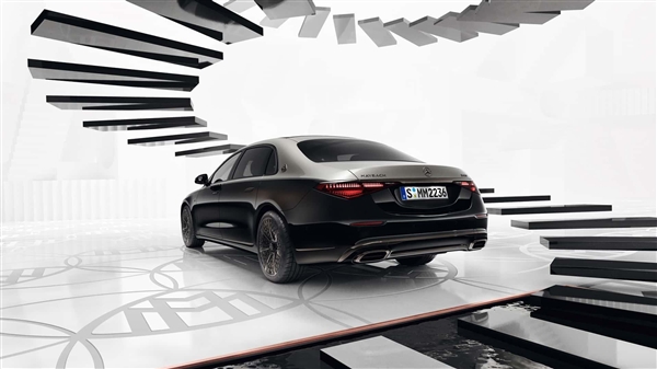 车标贴满全身！梅赛德斯-迈巴赫Night Series官图发布：真奢华