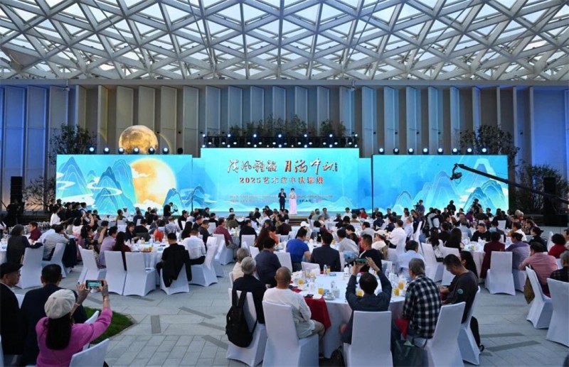 2025中秋雅集圆满举办，万茗堂美酒润雅集文创实力铸就文化盛宴(图1)