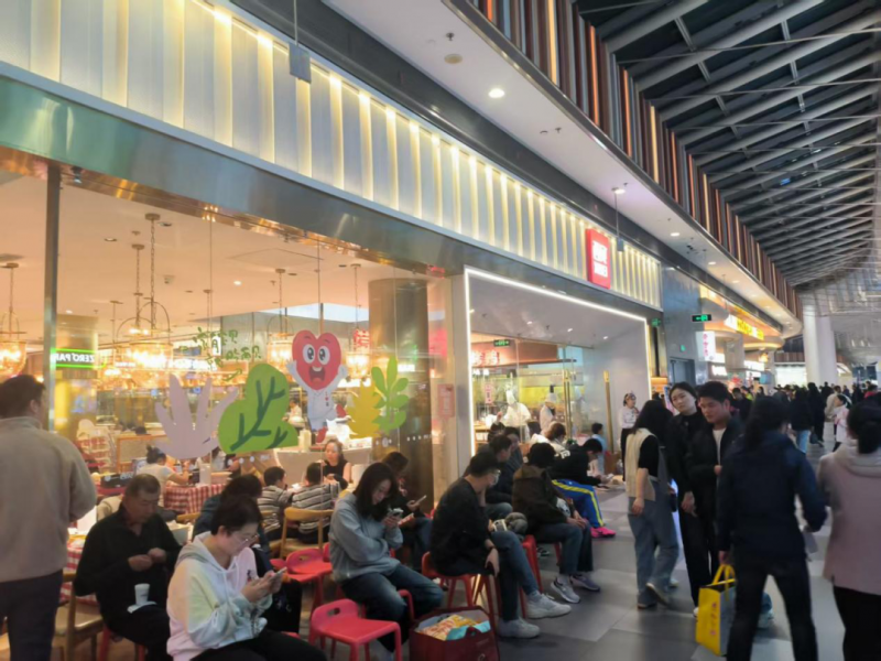 降价发券 + 现制现做，西贝用 “实在招” 化解争议、客流回升(图2)