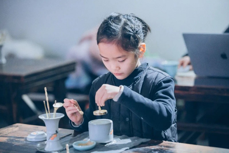 久畹兰李茜：用商业的思维模式，再现东方美学的璀璨星河(图2)