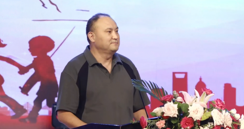 伊康集团董事长许哲铭出席 淄博市爱心姥姥儿童帮扶中心公益活动(图2)